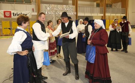 Folklorni festival KD Rak Rakek 49 Foto Ljubo Vukelič